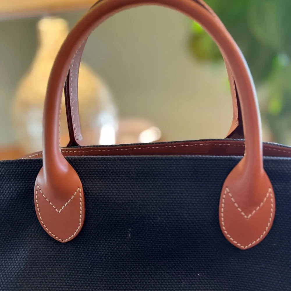 Vintage Dooney & Bourke Navy Canvas Leather Trim Zip Tote Purse Classic USA - Picture 7 of 9